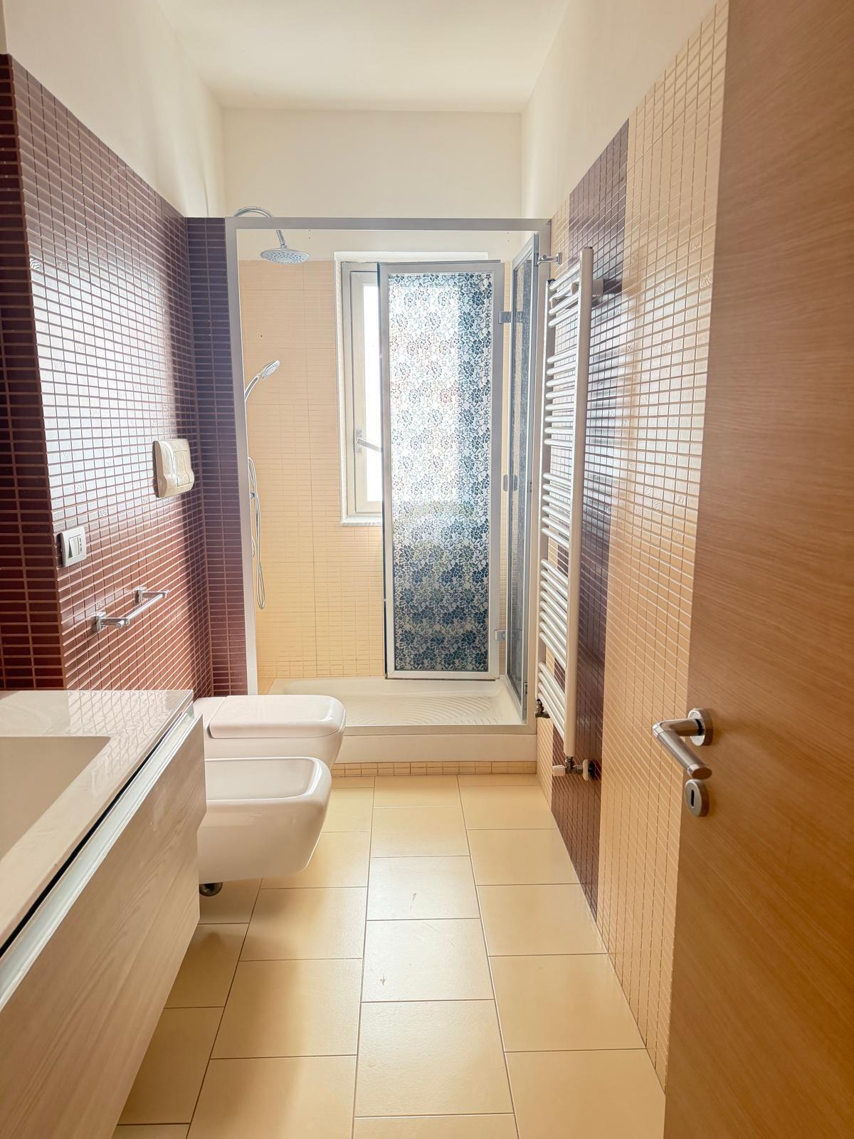 Trilocale ristrutturato, Camporotondo Etneo centro