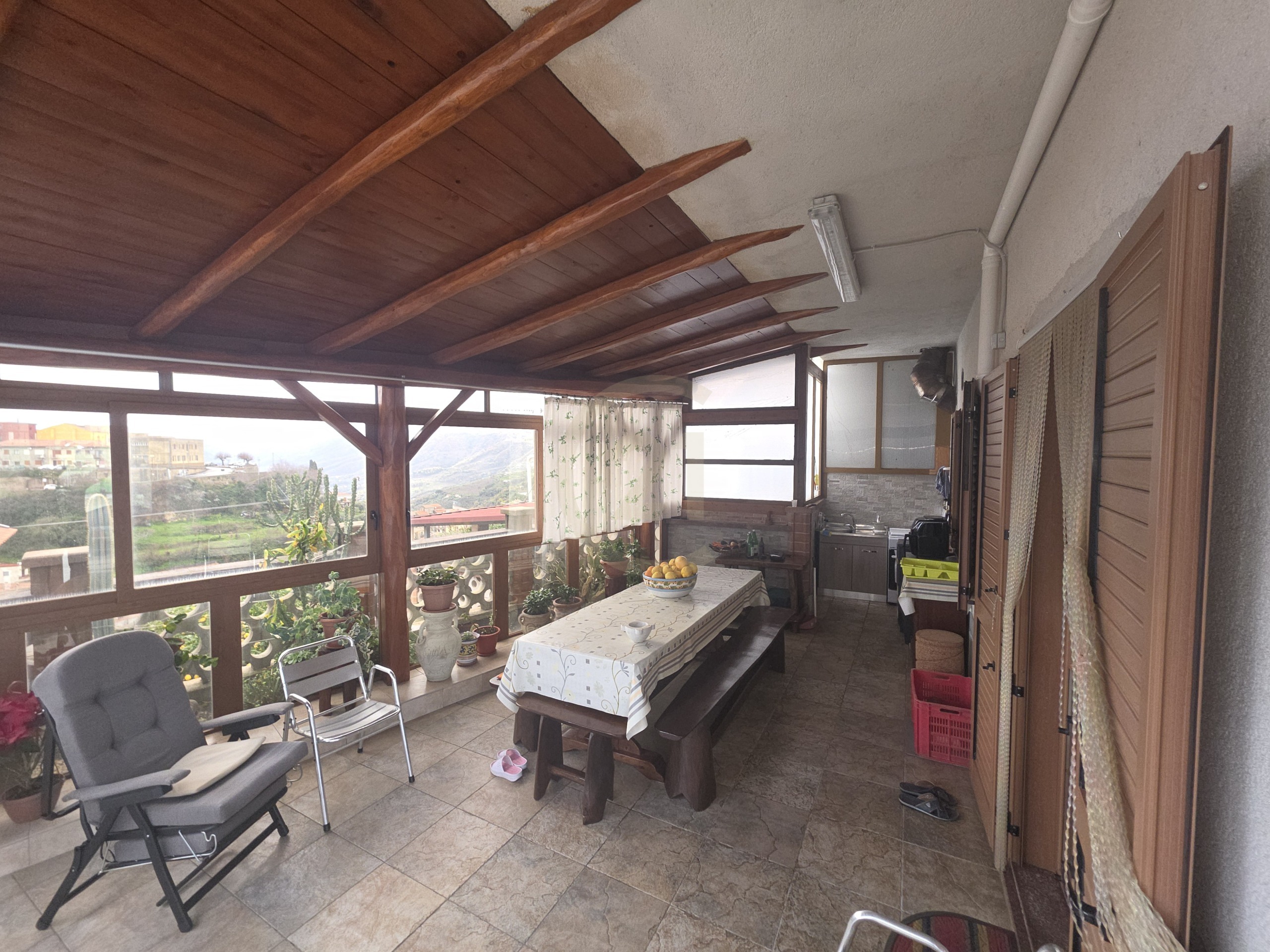 Villa con terrazzo in via risorgimento snc, Naso