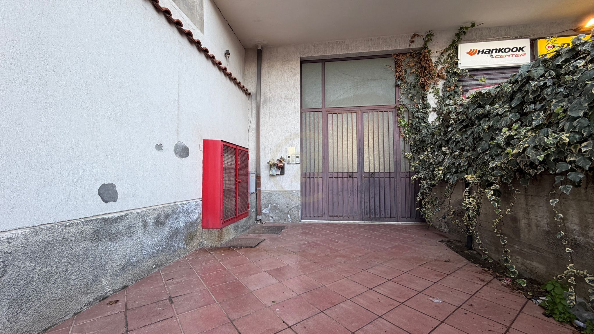 Mansarda con terrazzo, Gravina di Catania centro