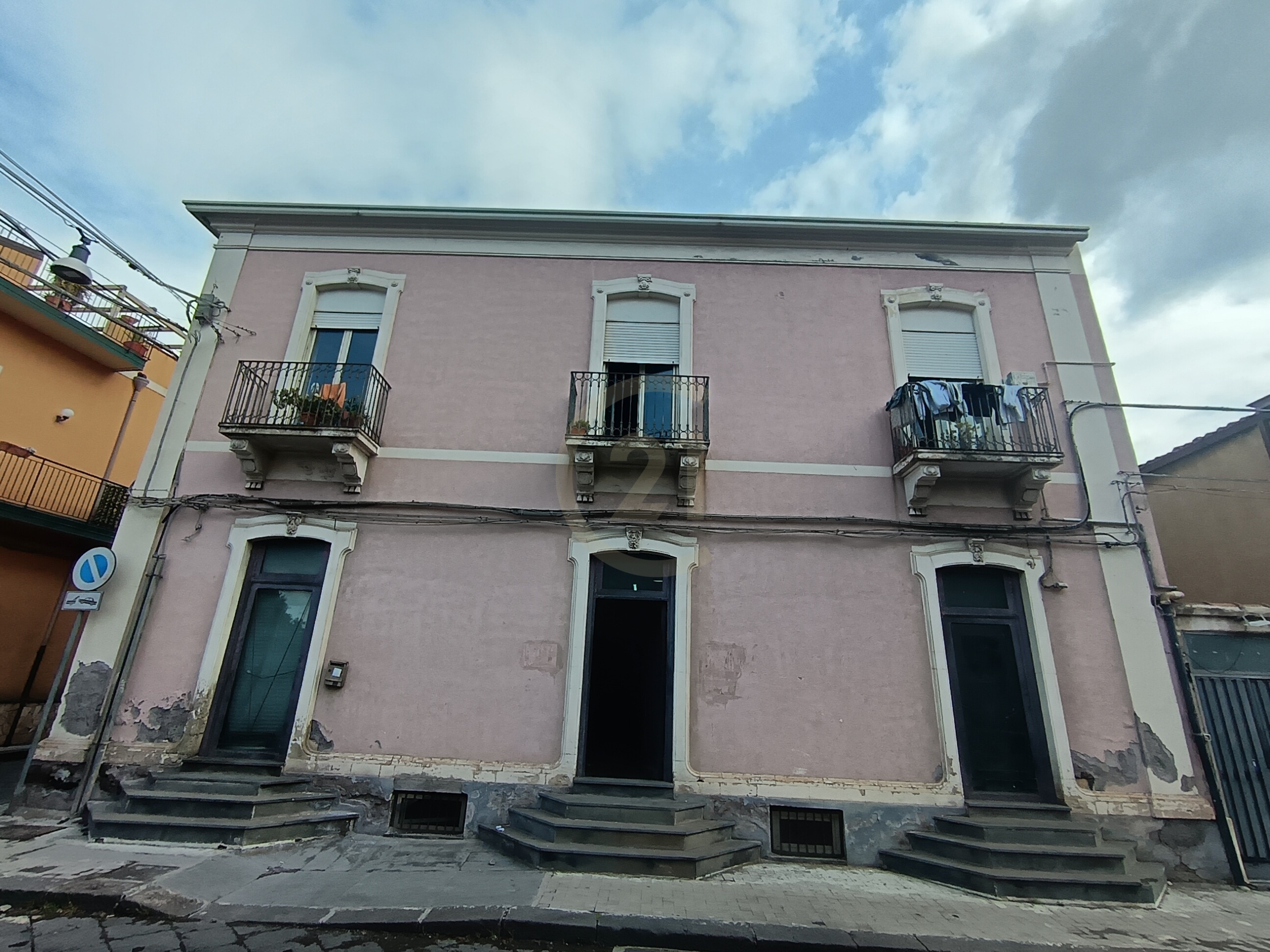 Appartamento da ristrutturare in via vittorio emanuele 72, Biancavilla
