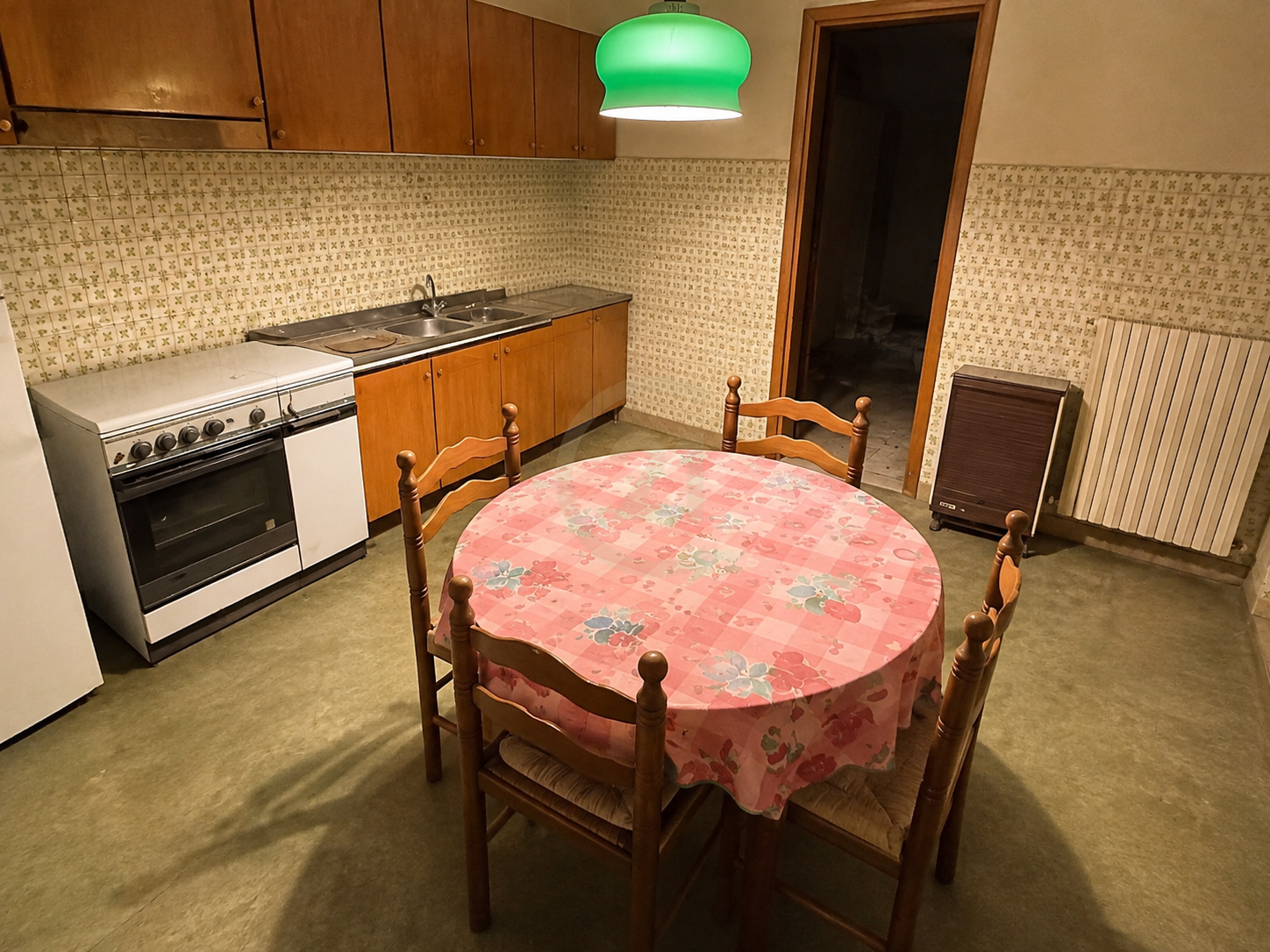 Appartamento con terrazzo in piazza indipendenza 52, Patern�