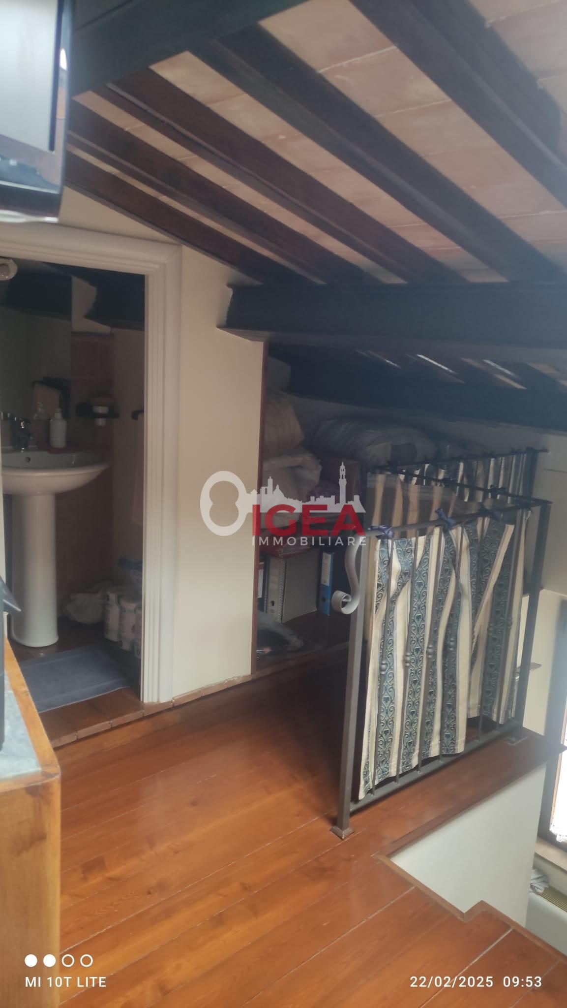 Appartamento con terrazzo a Sinalunga