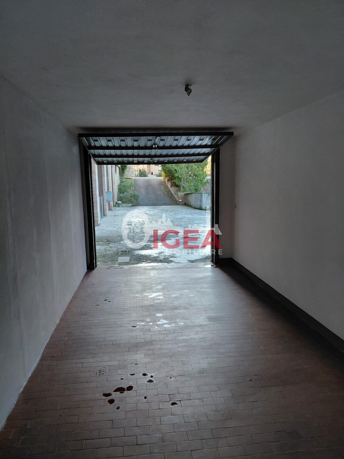 Box/Garage 22mq in vendita, Monteriggioni belverde