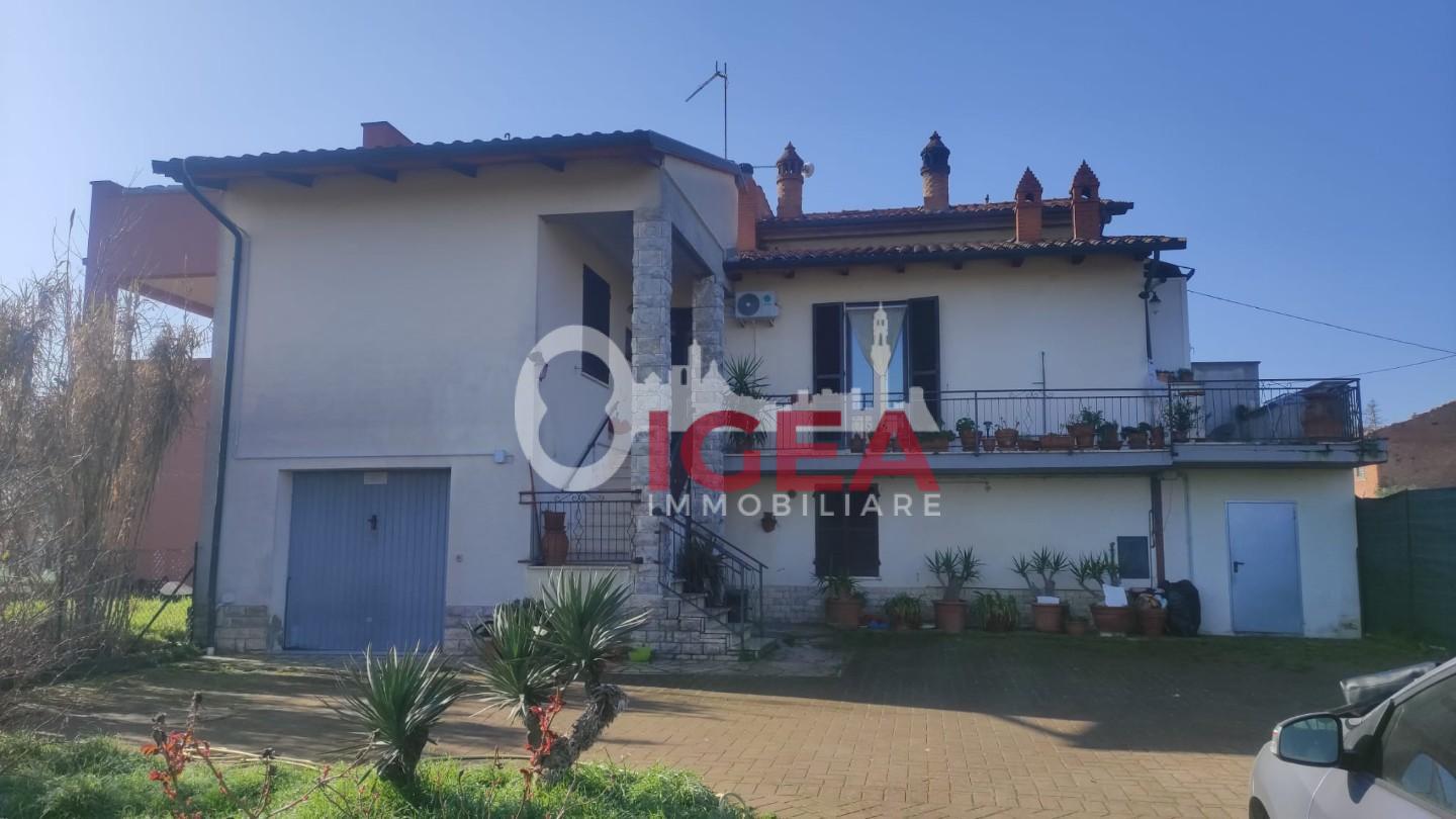 Appartamento con giardino a Torrita di Siena