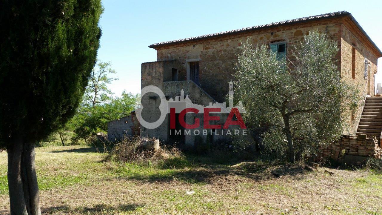 Rustico in vendita a Torrita di Siena