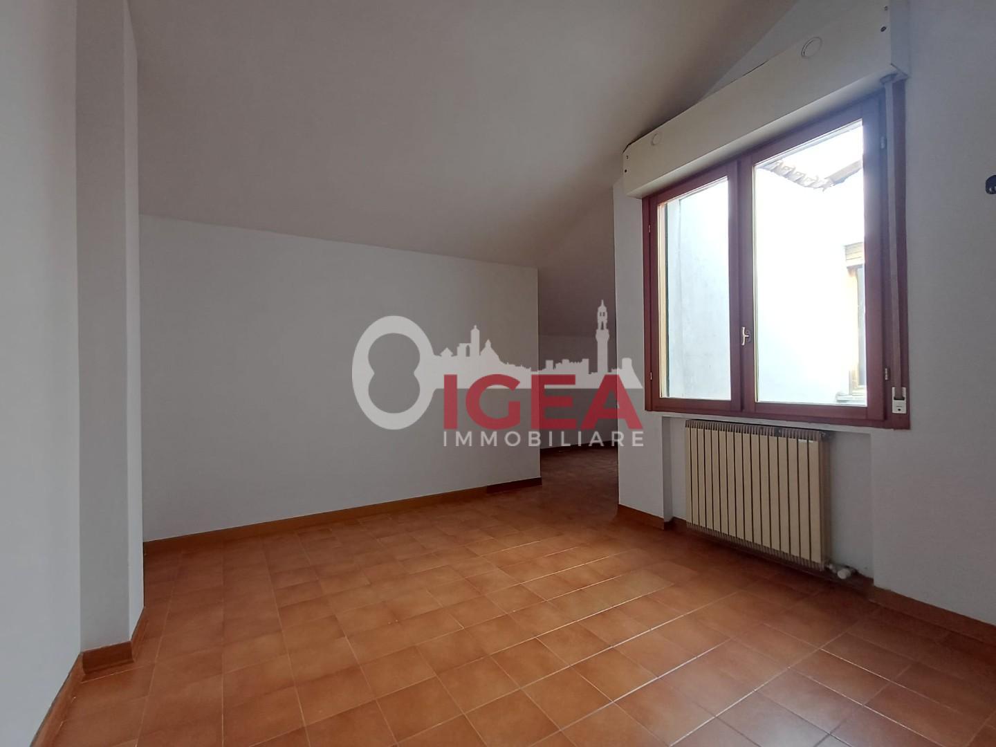 Attico con terrazzi, Siena taverne d'arbia