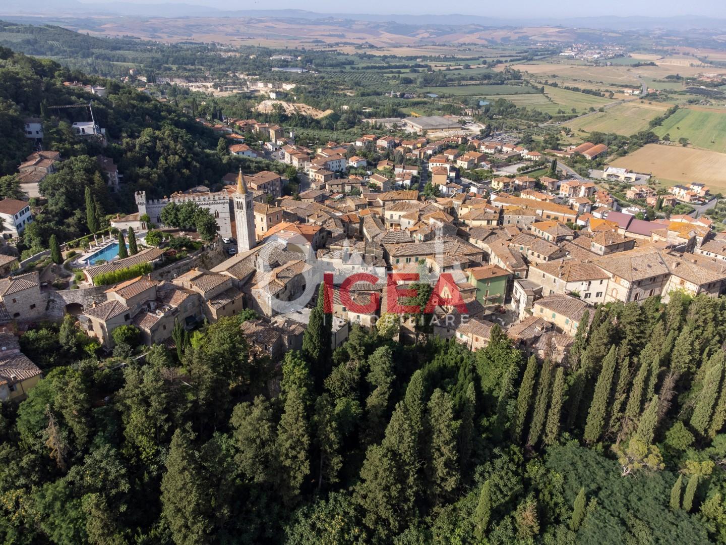 Stabile/Palazzo classe A+ a Rapolano Terme