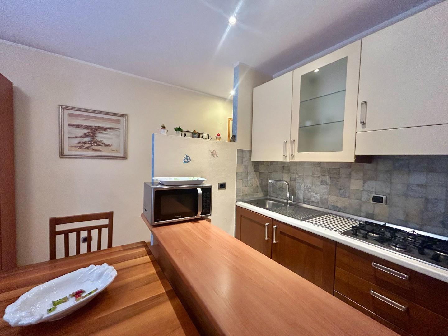 Bilocale con terrazzo, Siena ovile esterna