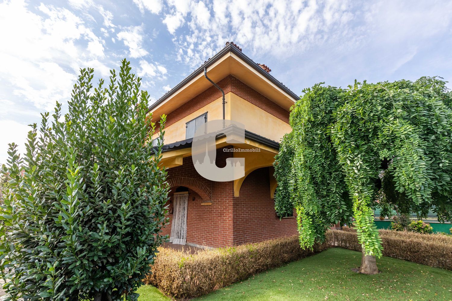 Villa con terrazzo a Rivalta di Torino