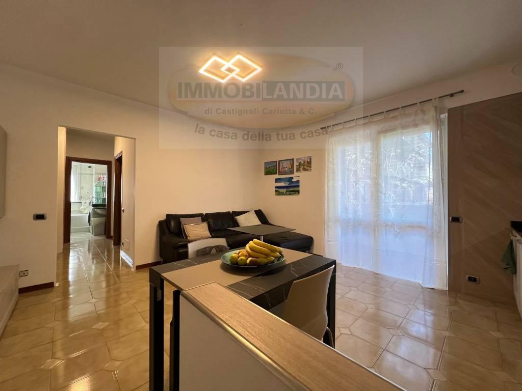 Trilocale con box a Paullo