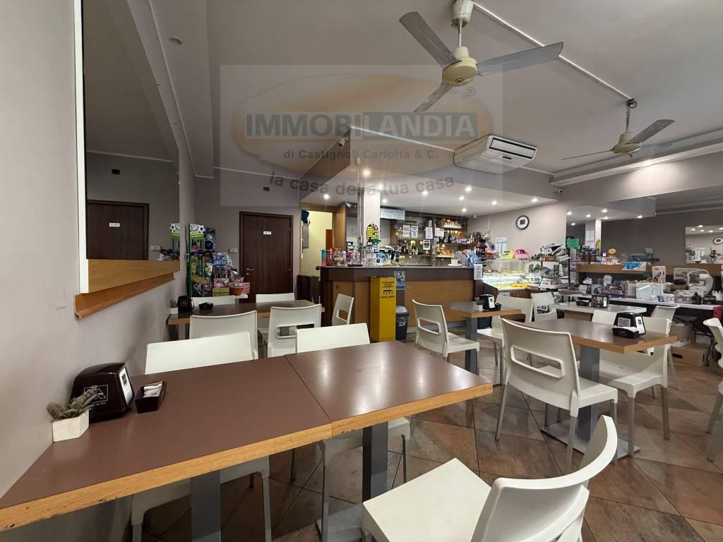 Attivit commerciale Bar e tabacchi in vendita a Paullo