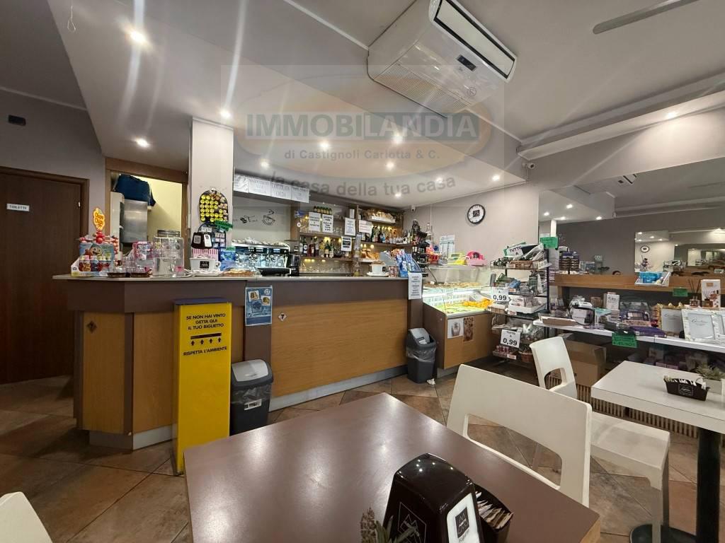 Attivit commerciale Bar e tabacchi in vendita a Paullo