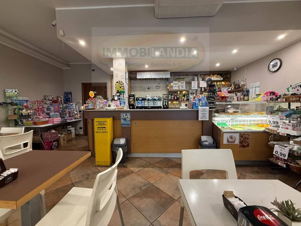 Attivit commerciale Bar e tabacchi in vendita a Paullo