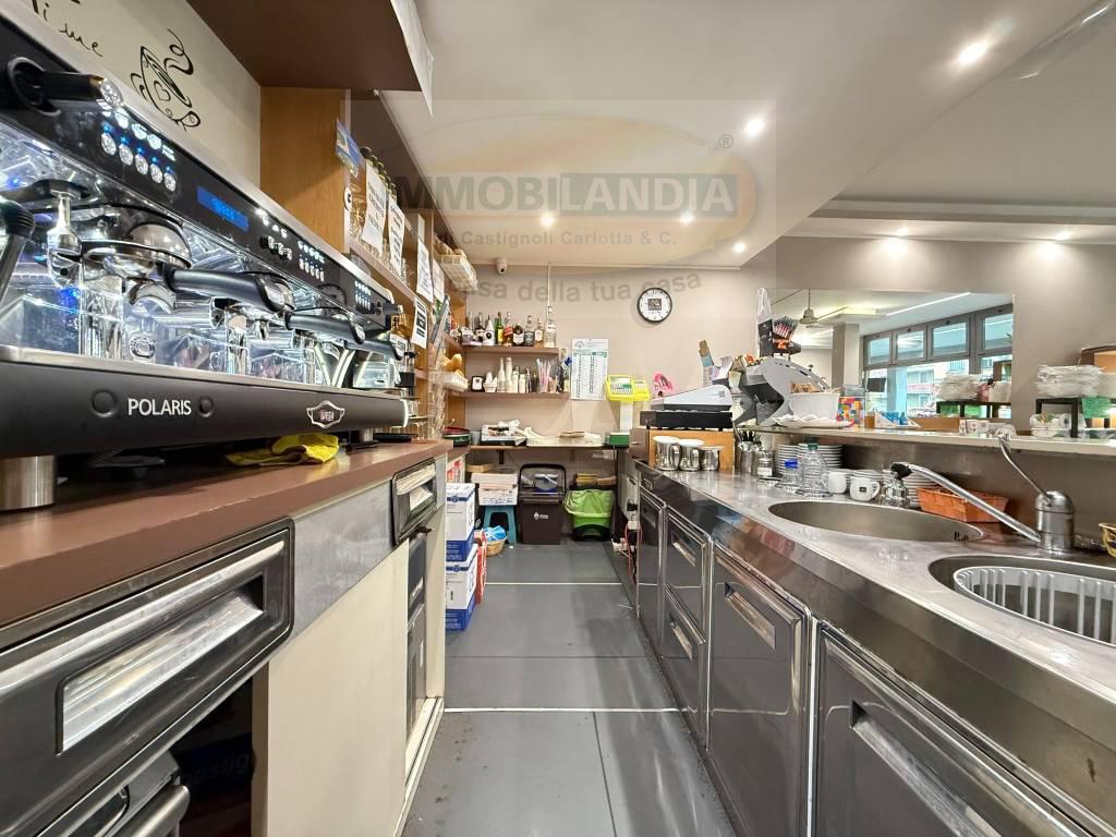 Attivit commerciale Bar e tabacchi in vendita a Paullo