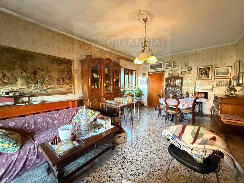 Villa con giardino a Zelo Buon Persico