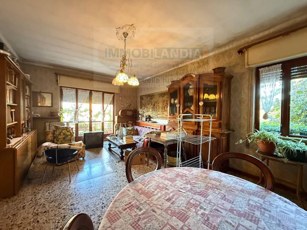 Villa con giardino a Zelo Buon Persico