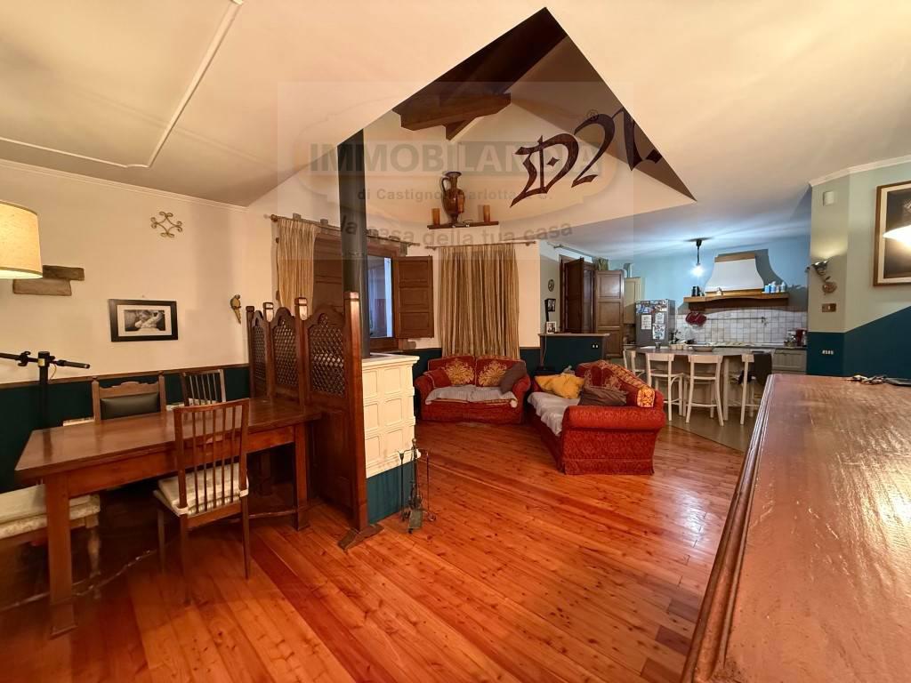 Villa Bifamiliare con giardino a Merlino