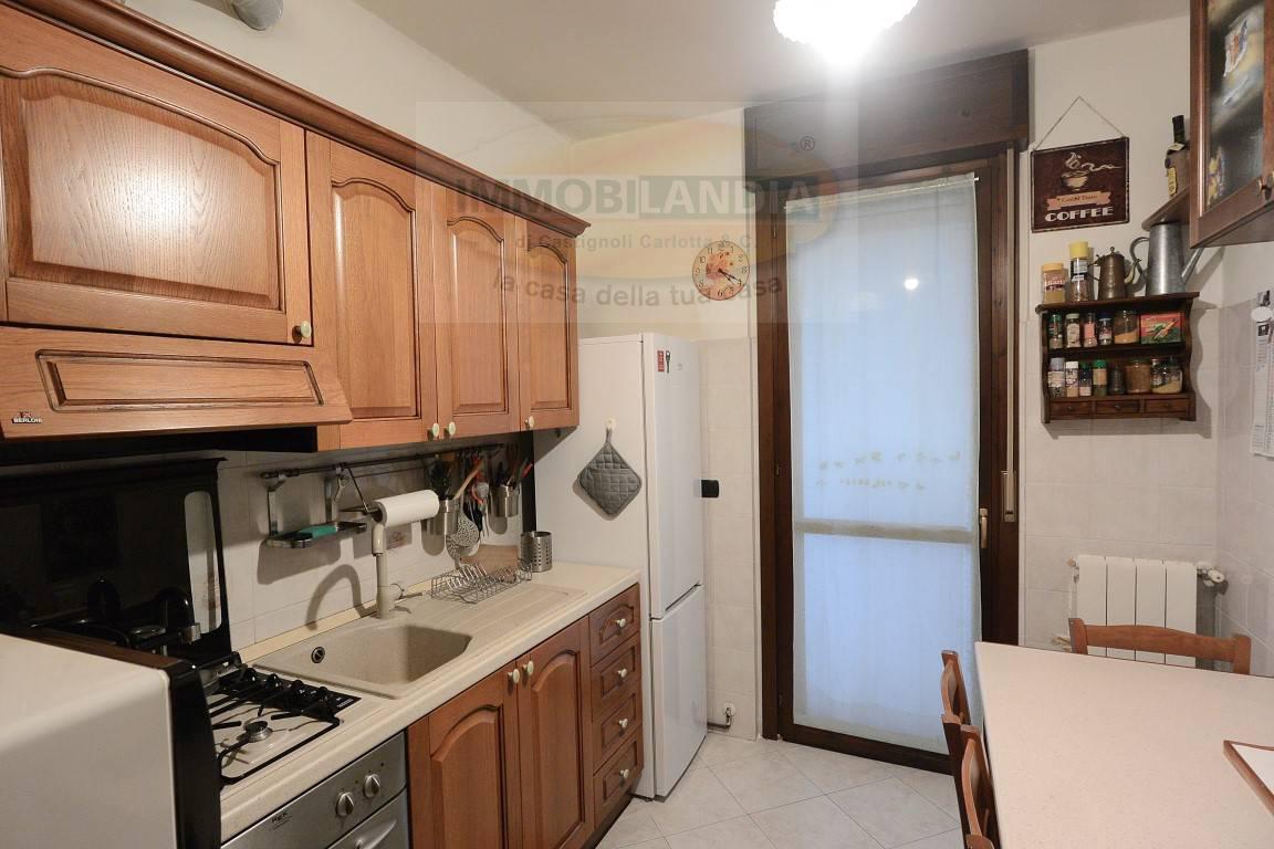 Bilocale con box a San Giuliano Milanese