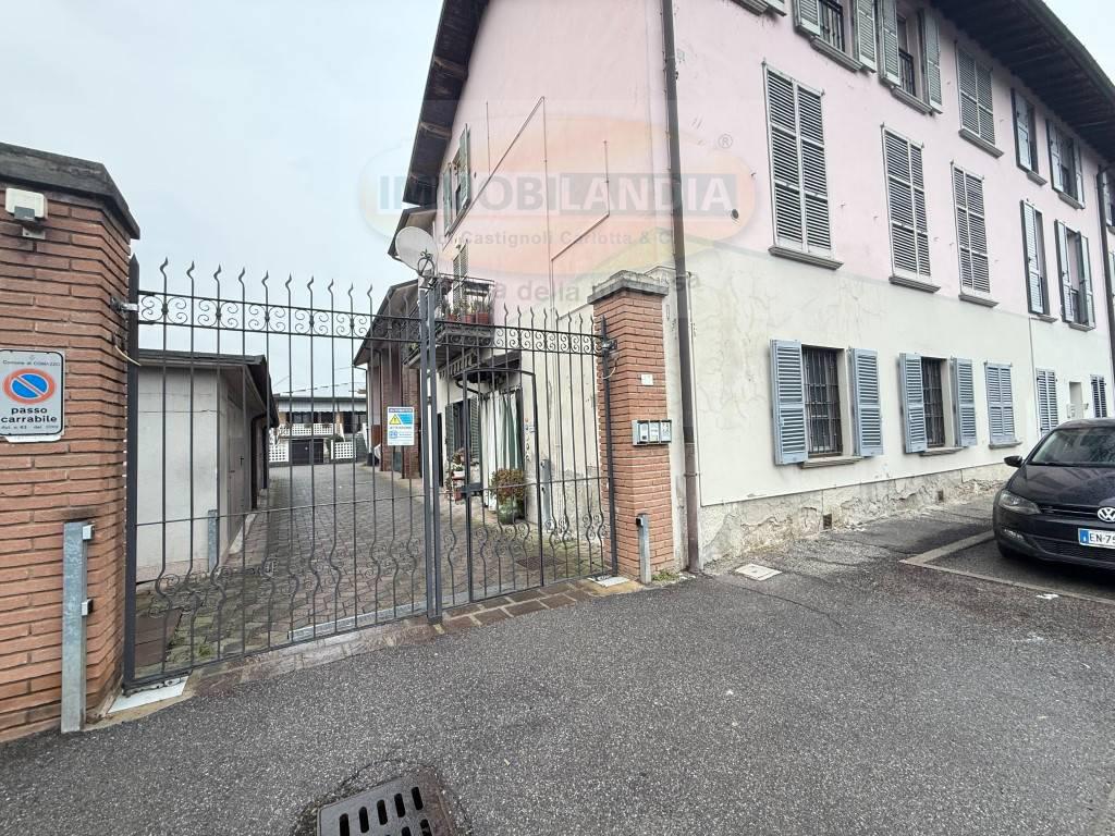 Trilocale con box a Comazzo