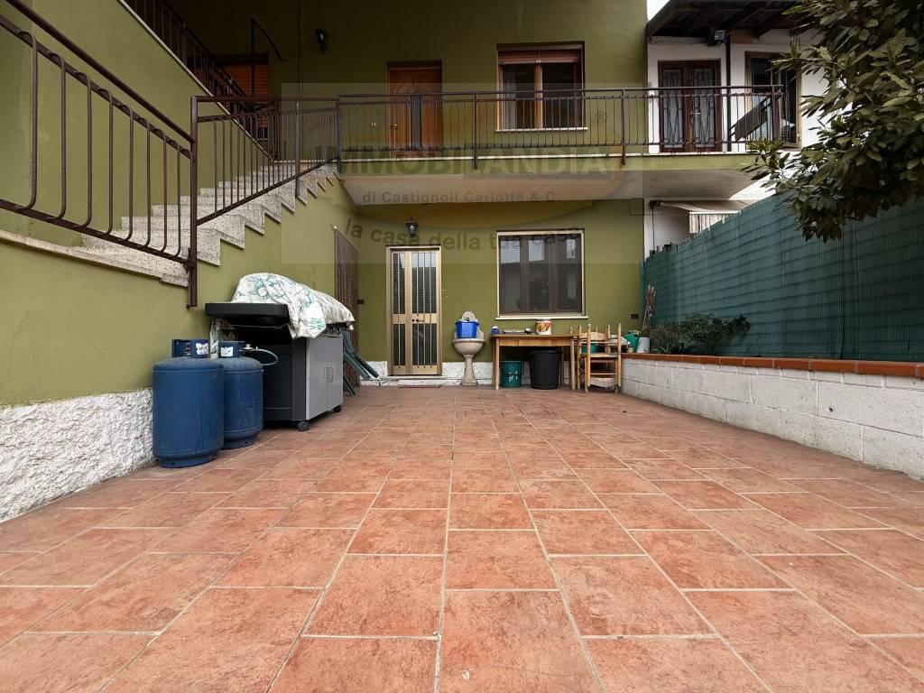 Trilocale con box a Agnadello