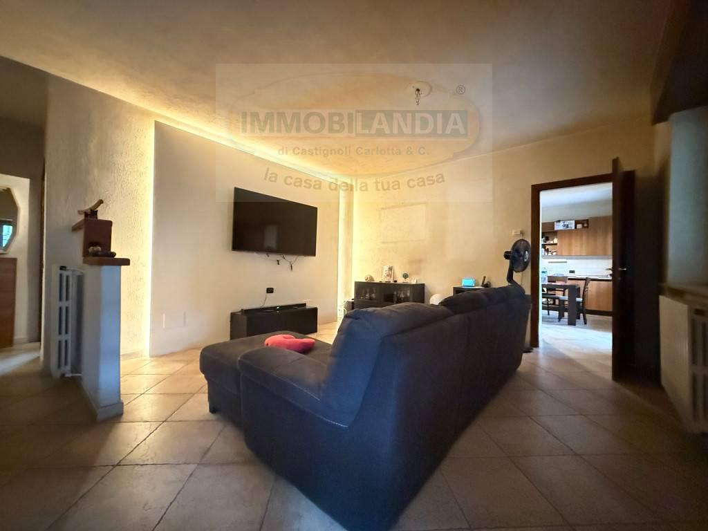 Trilocale con box a Agnadello