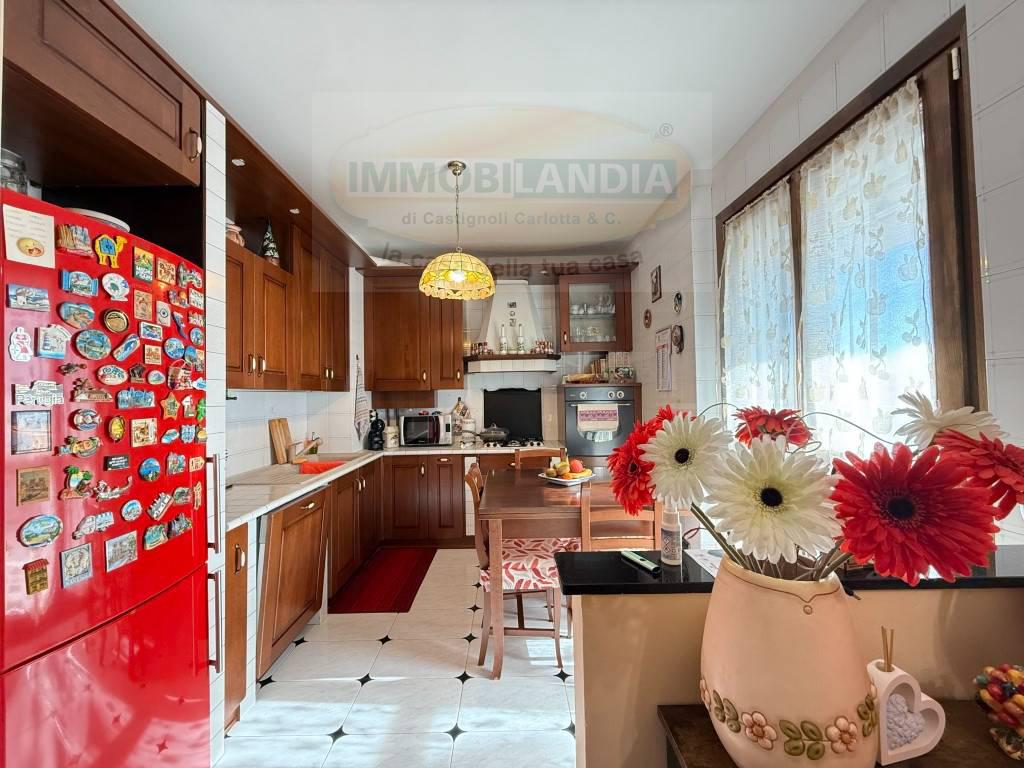 Villa con giardino a Mediglia