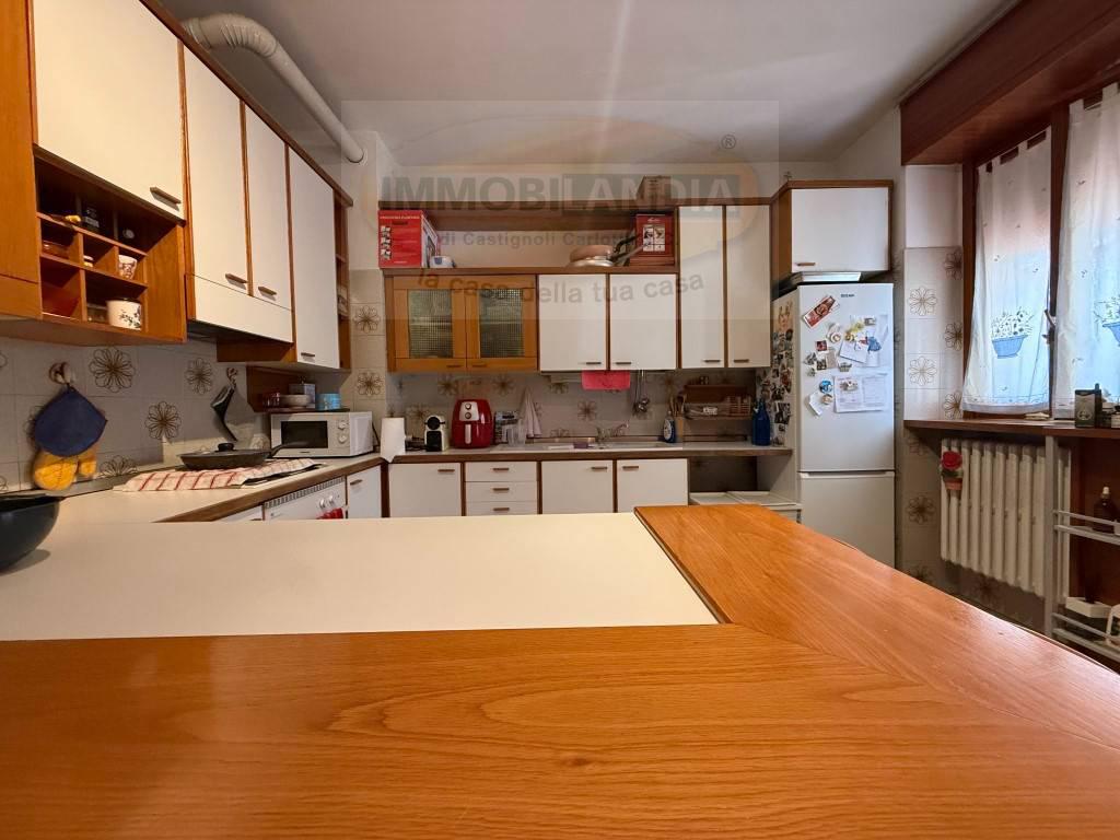 Casa indipendente con box a Peschiera Borromeo