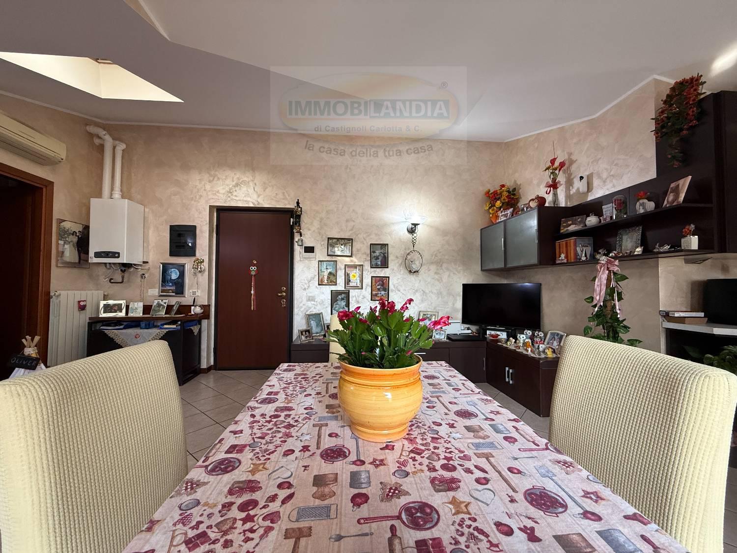 Bilocale in vendita a Zelo Buon Persico