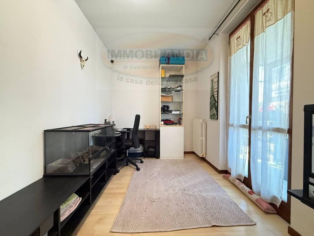 Trilocale con giardino a Zelo Buon Persico