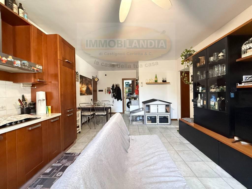 Trilocale con giardino a Zelo Buon Persico