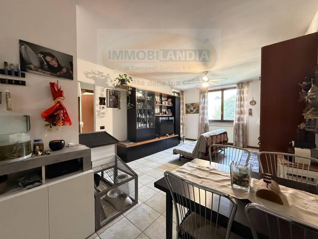 Trilocale con giardino a Zelo Buon Persico