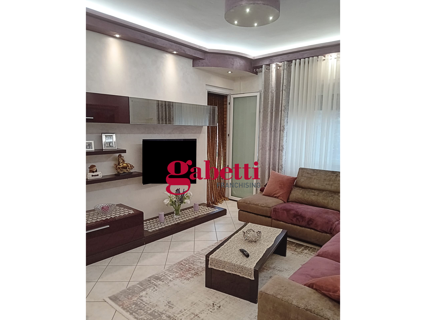 Appartamento con box a Rimini