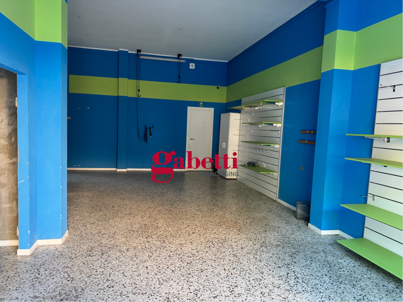 Negozio in affitto a Rimini