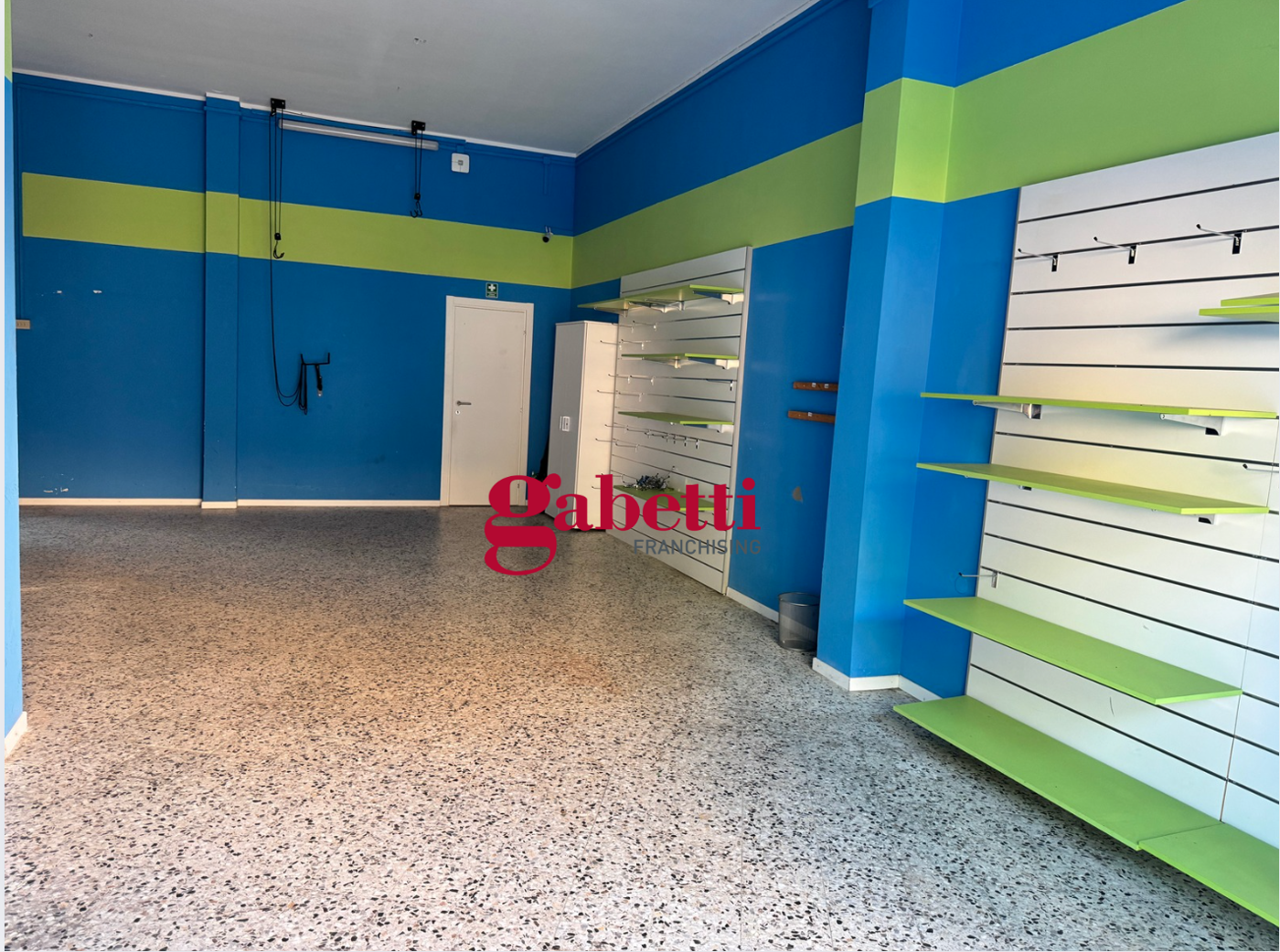 Negozio in affitto a Rimini