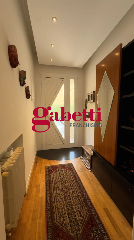 Villa Bifamiliare con box a Rimini