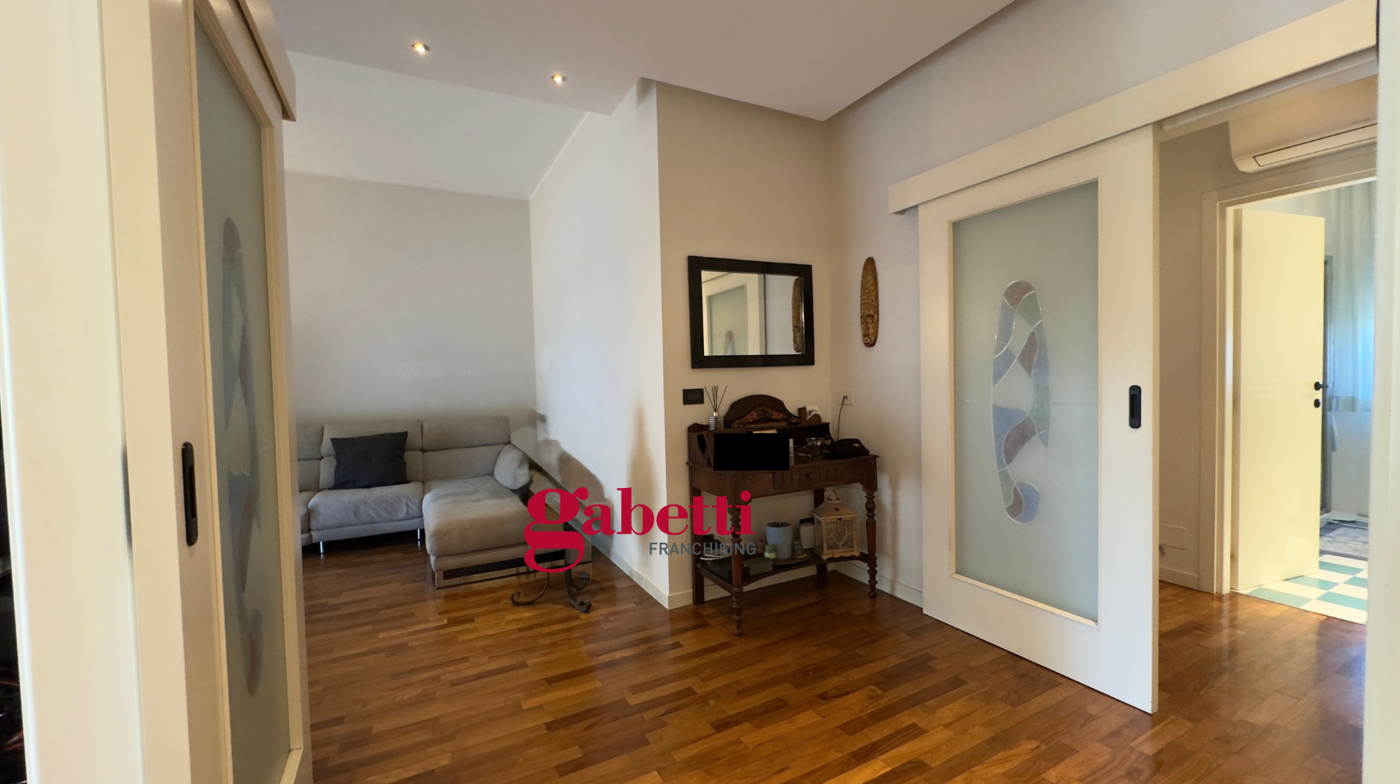 Villa Bifamiliare con box a Rimini