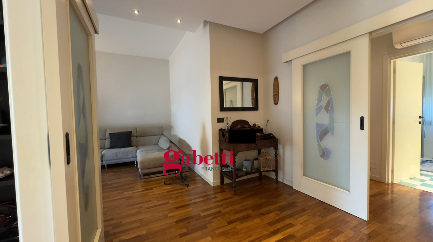 Villa Bifamiliare con box a Rimini