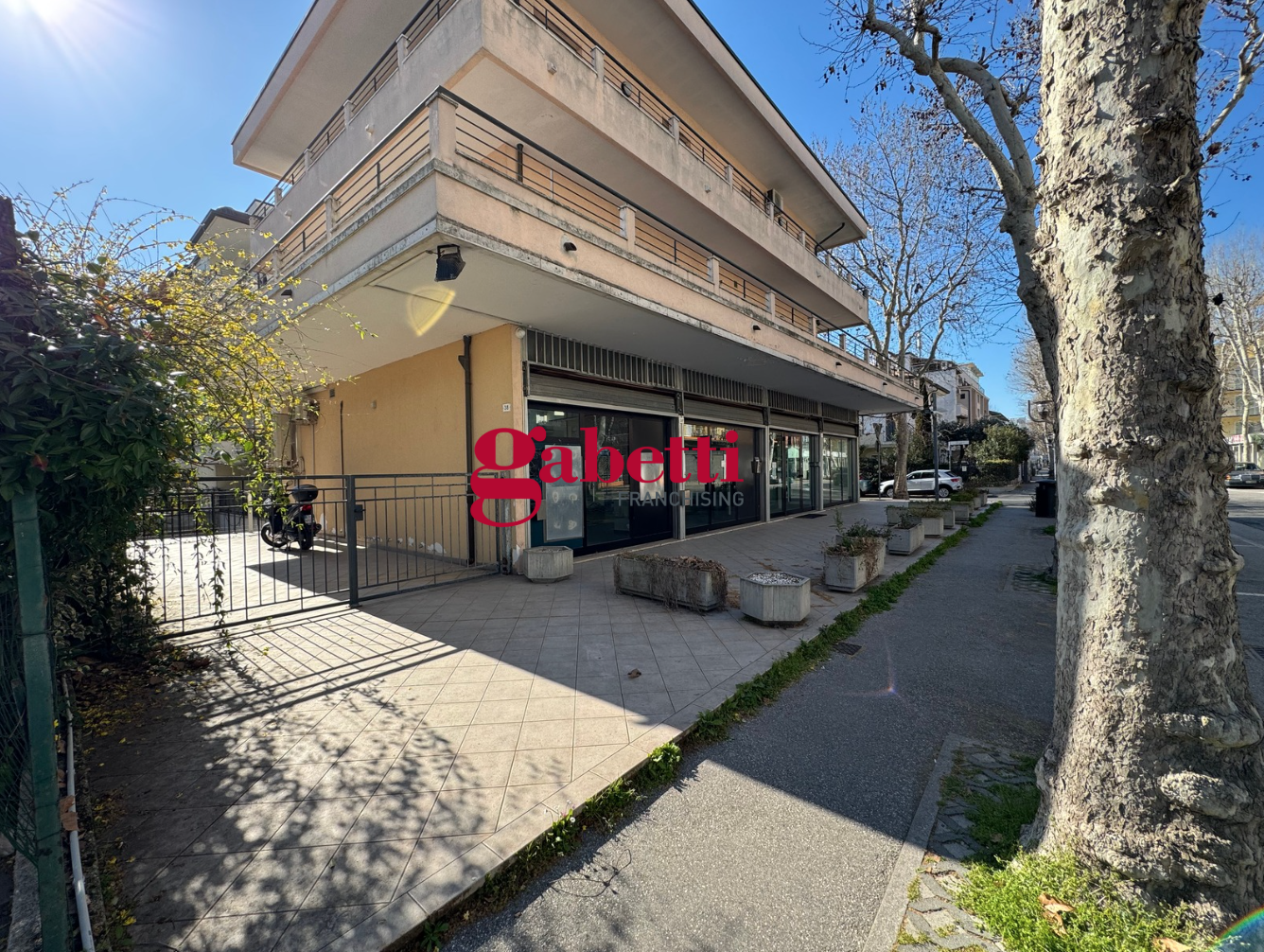 Negozio in affitto a Rimini