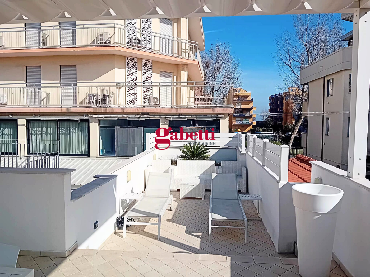 Trilocale ristrutturato a Rimini