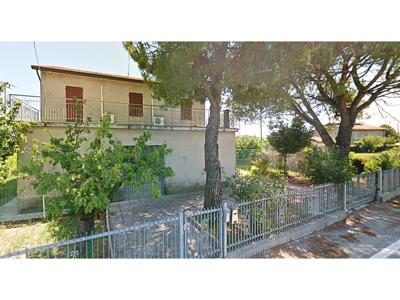 Casa indipendente con giardino a Rimini