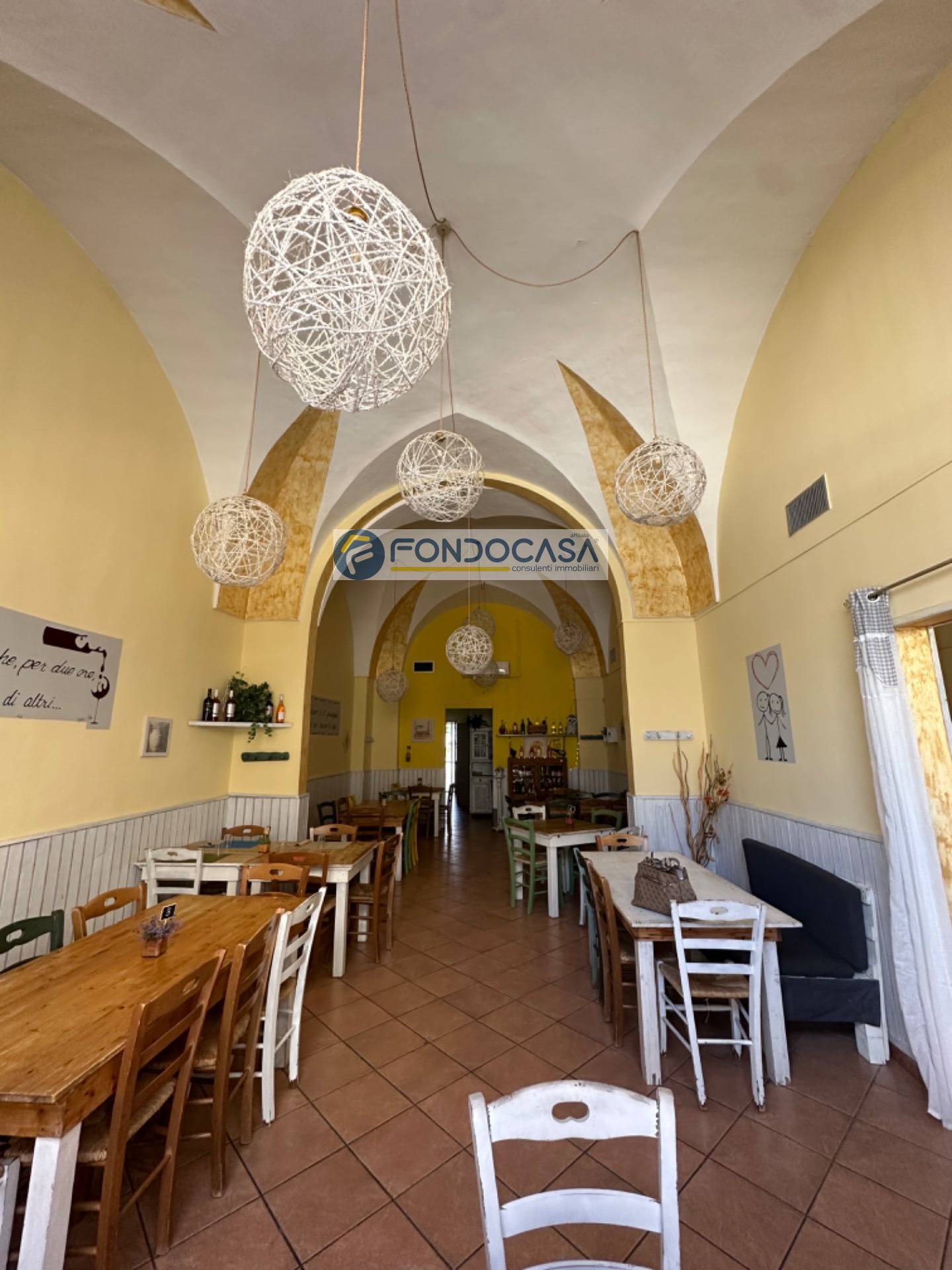 Pizzeria in affitto a Campi Salentina