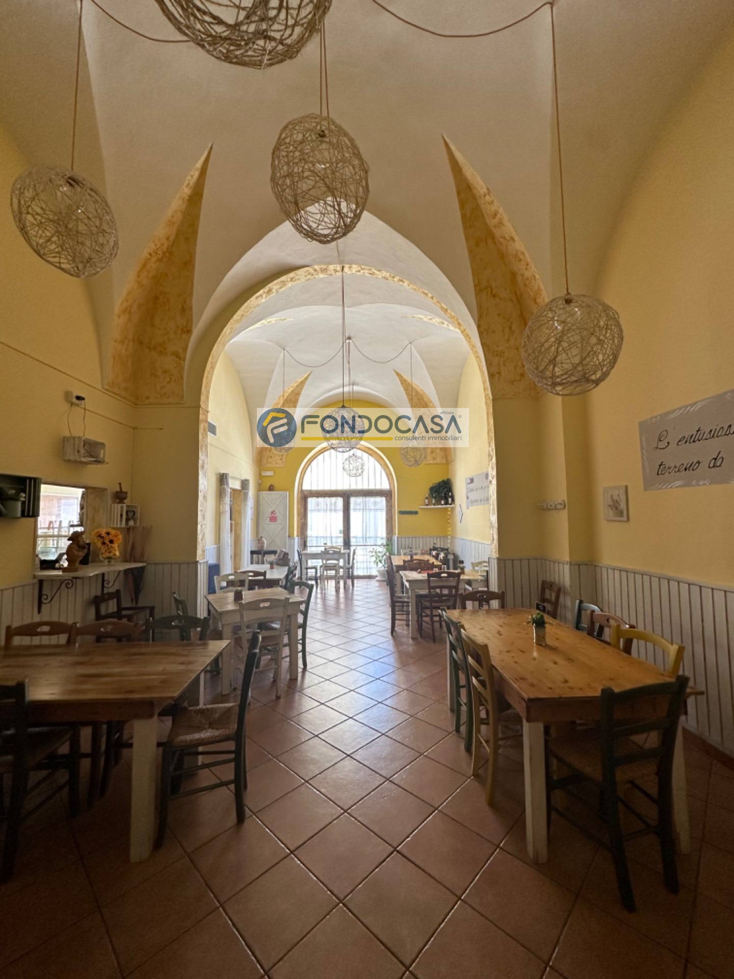 Pizzeria in affitto a Campi Salentina