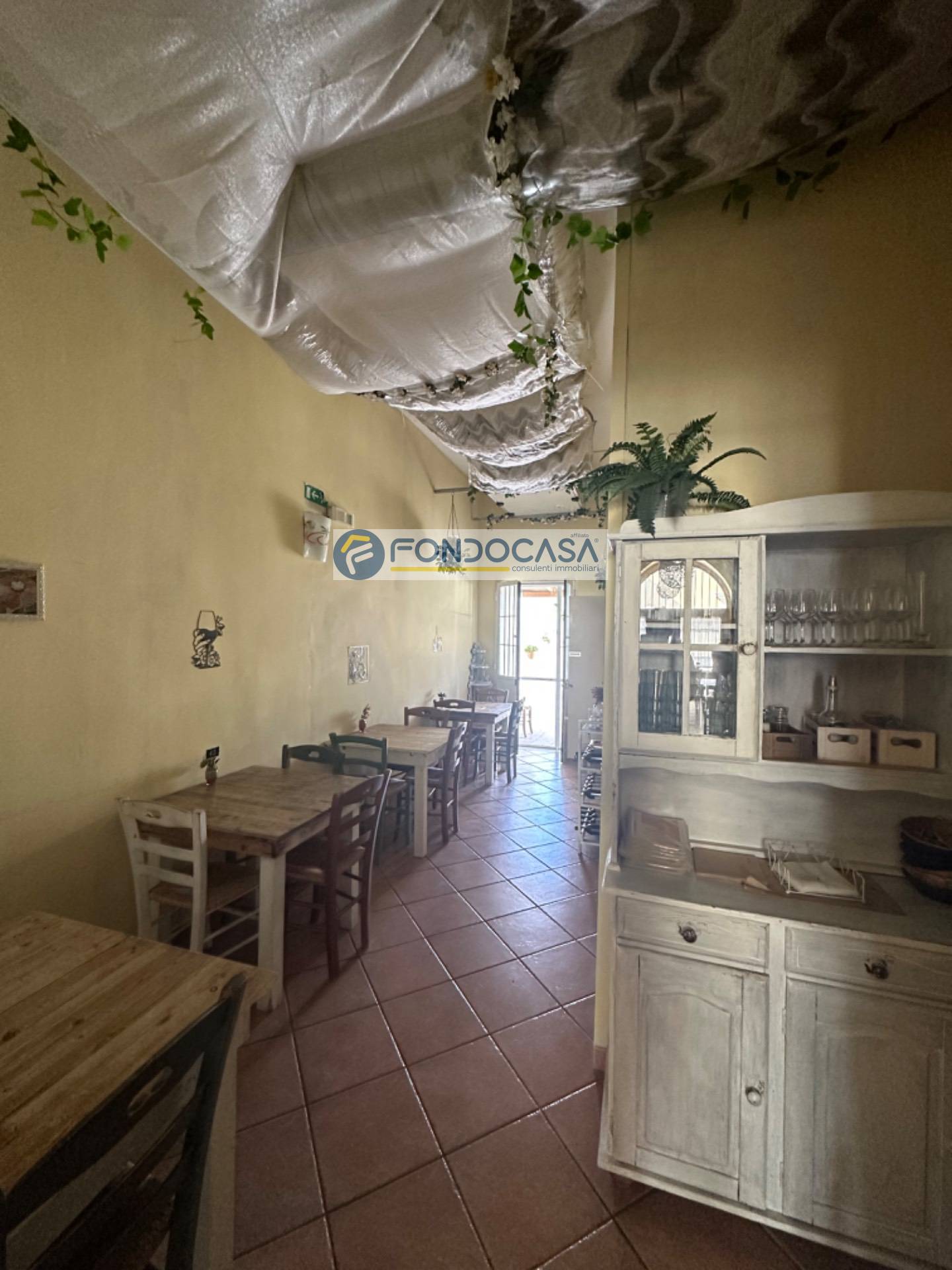 Pizzeria in affitto a Campi Salentina