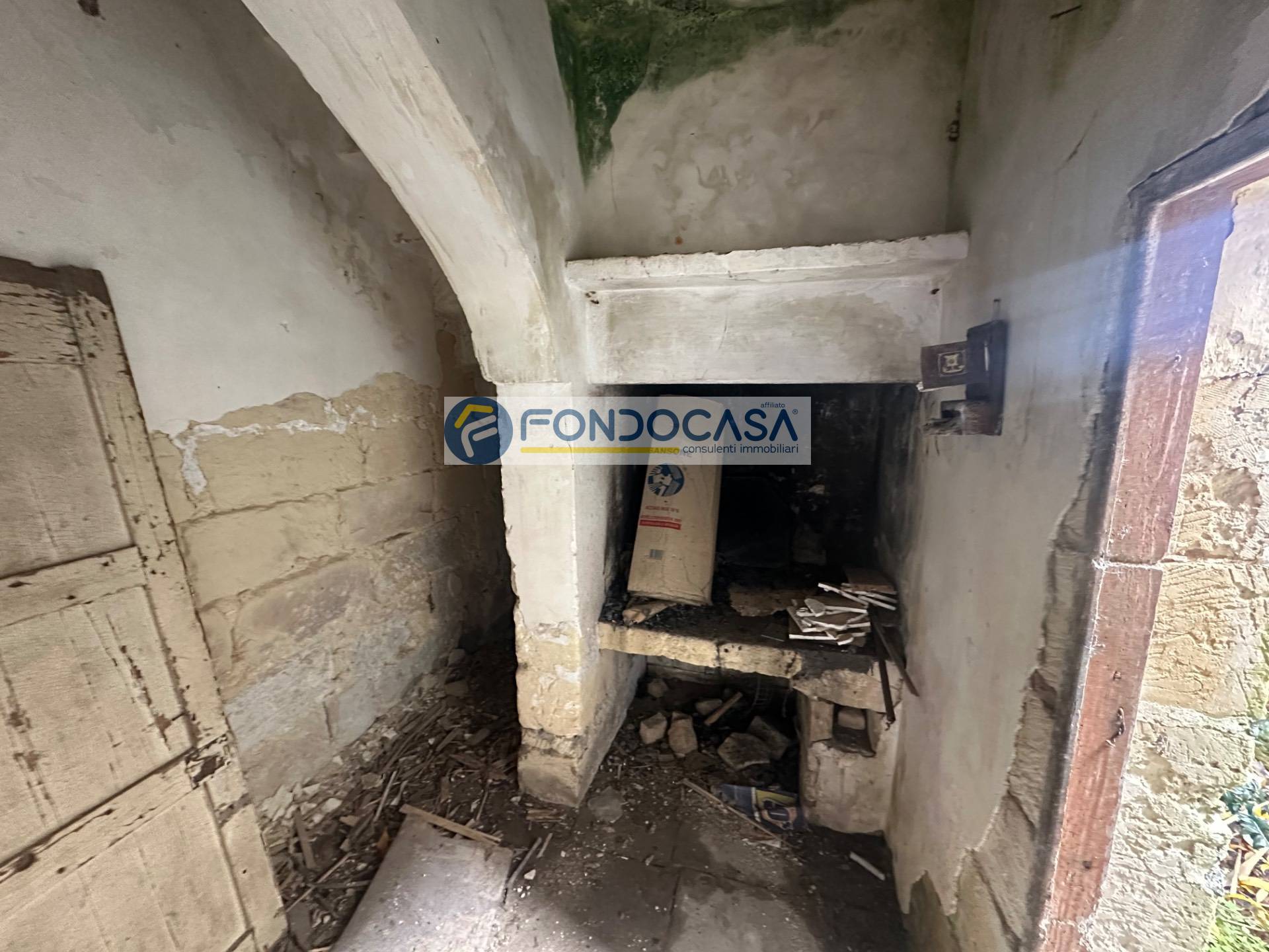 Casa indipendente in vendita a Lizzanello