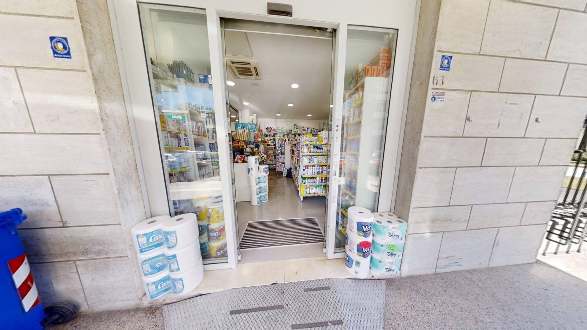 Attivit commerciale in vendita a Lecce, Salesiani