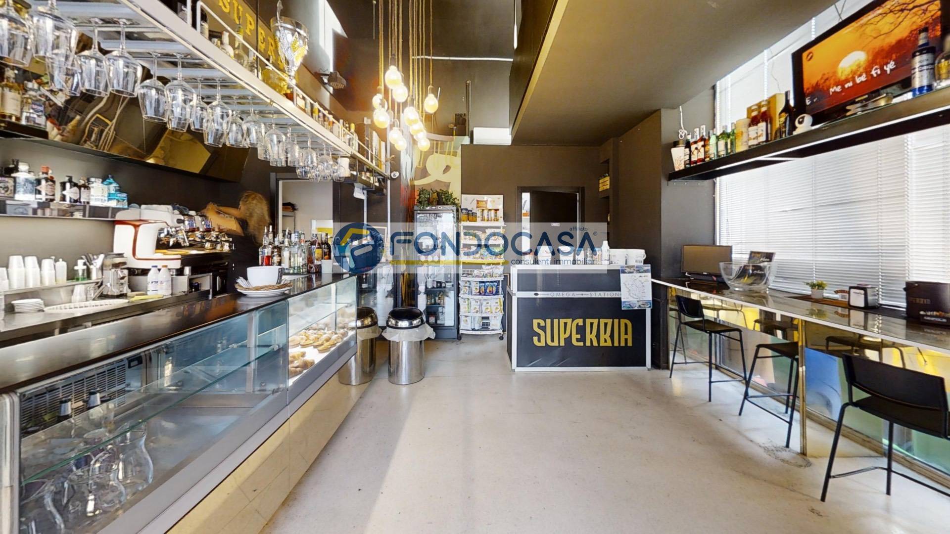 Bar in vendita a Campi Salentina