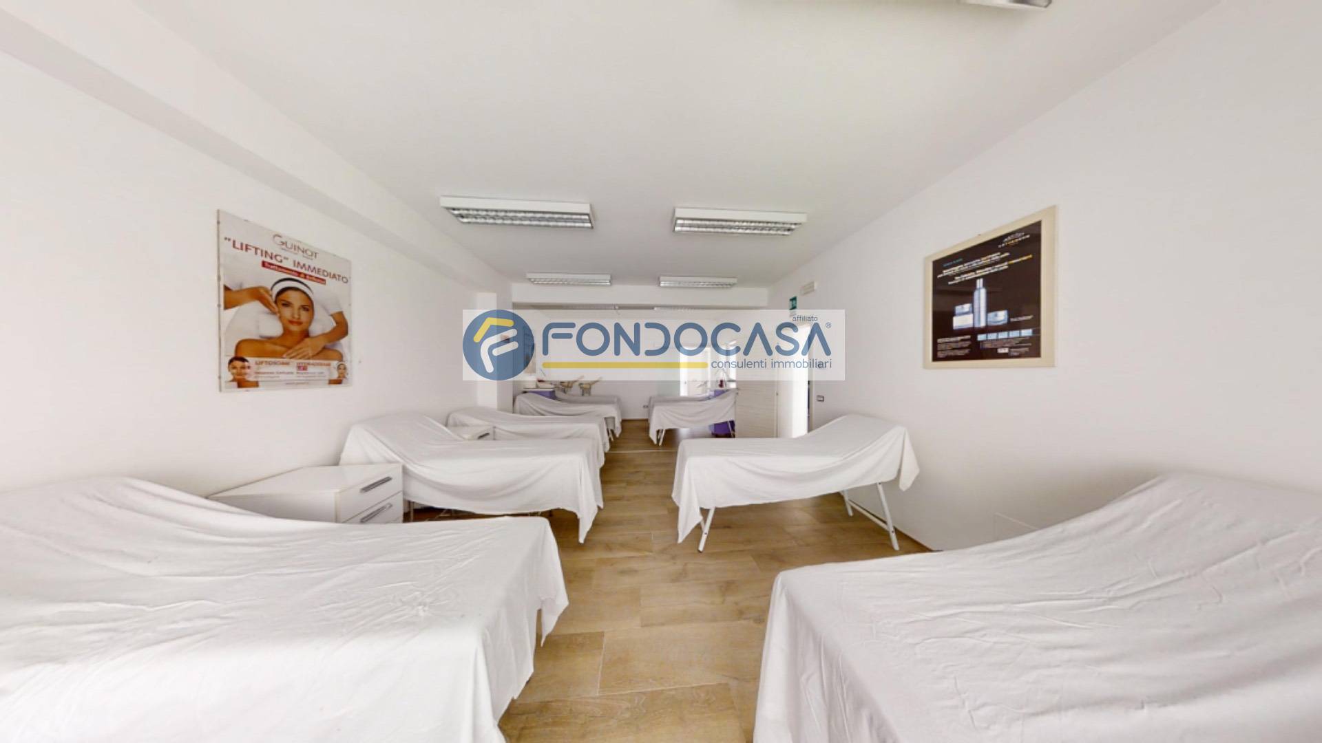 Locale commerciale in vendita a Tricase