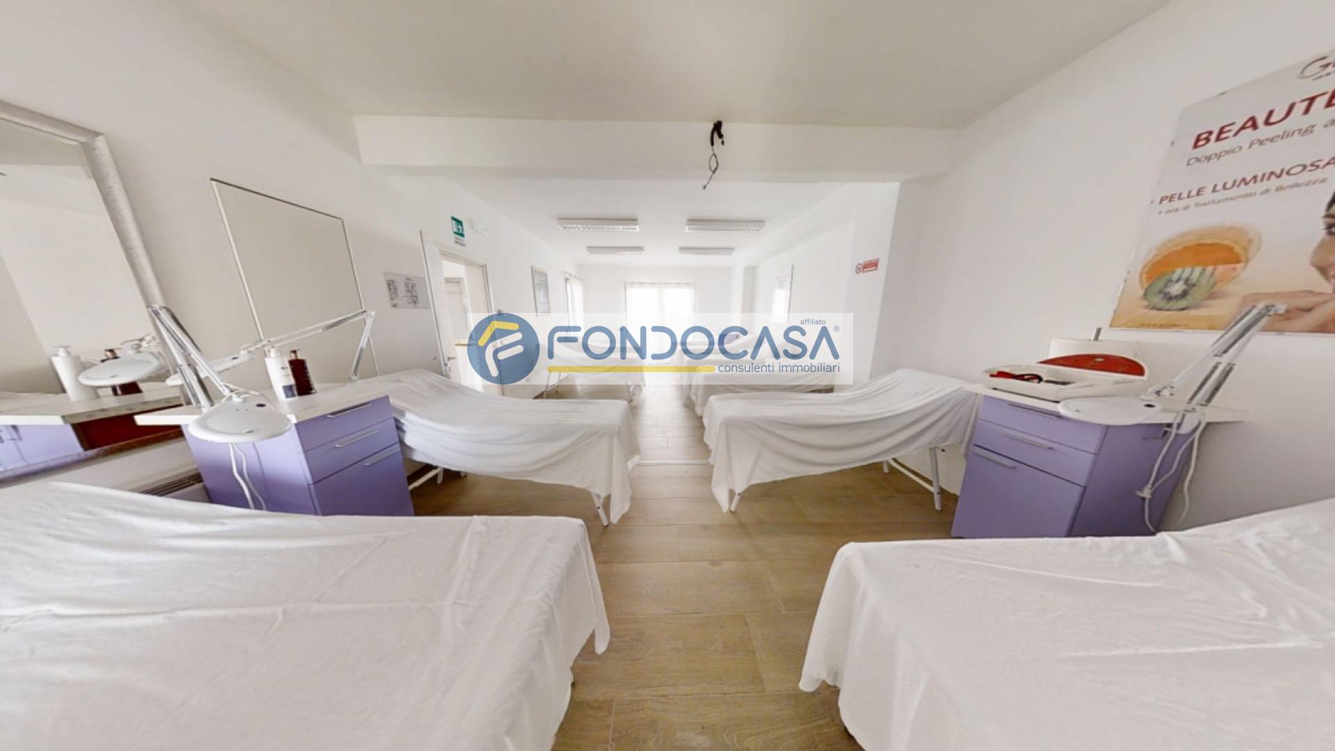 Locale commerciale in vendita a Tricase