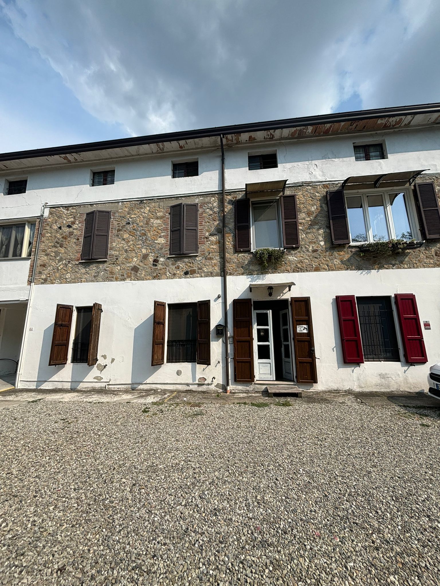 Casa indipendente da ristrutturare, Varano de' Melegari serravalle