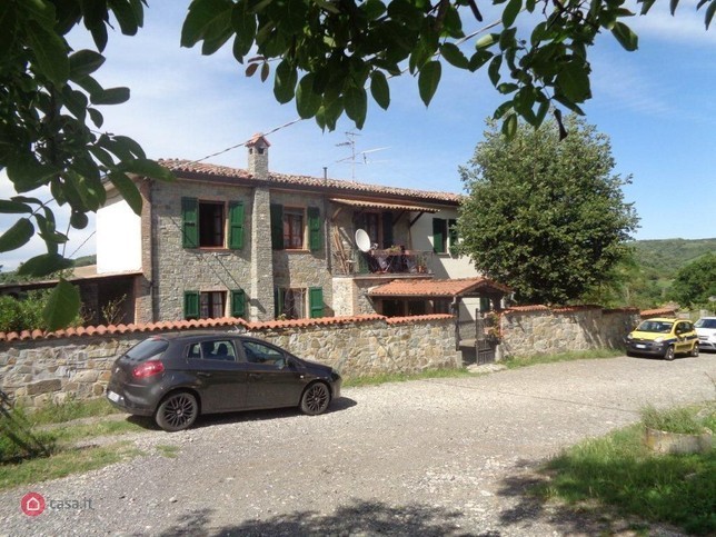 Casa indipendente in vendita a Fornovo di Taro